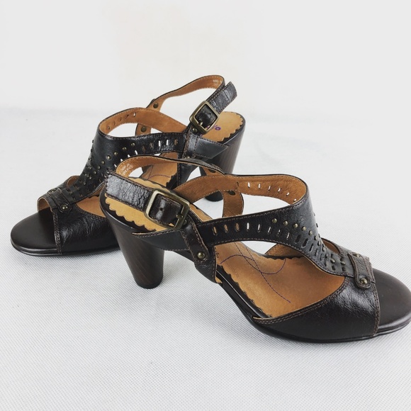 INDIGO by CLARKS BROWN LEATHER STUDDED ANKLE STRAP - Picture 5 of 8